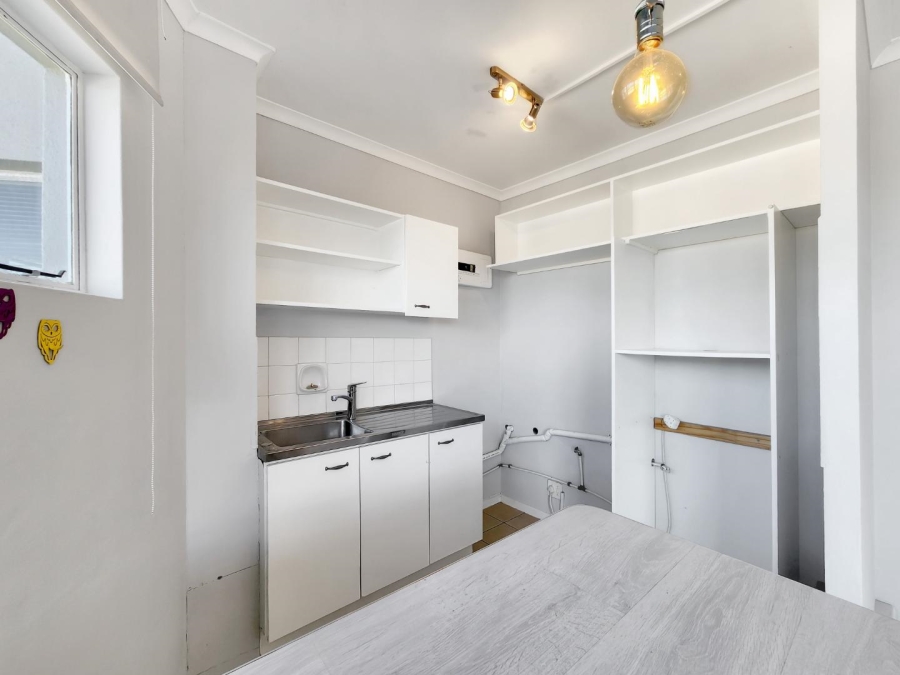 To Let 0 Bedroom Property for Rent in Tamboerskloof Western Cape